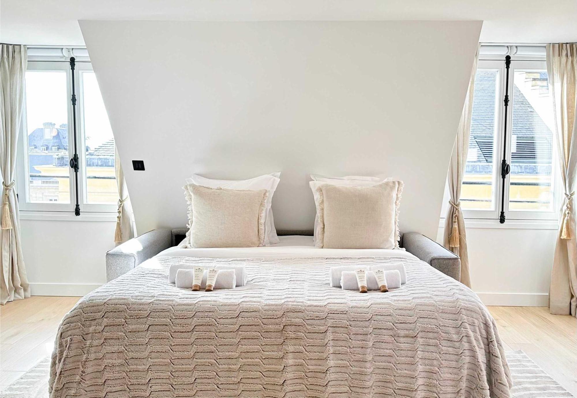 Spacious & Luxurious Apartment Paris