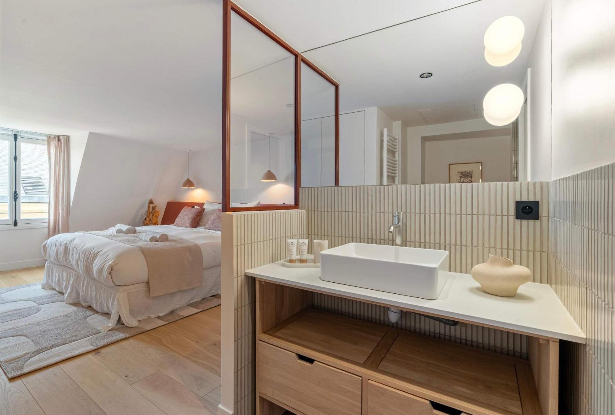 Spacious & Luxurious