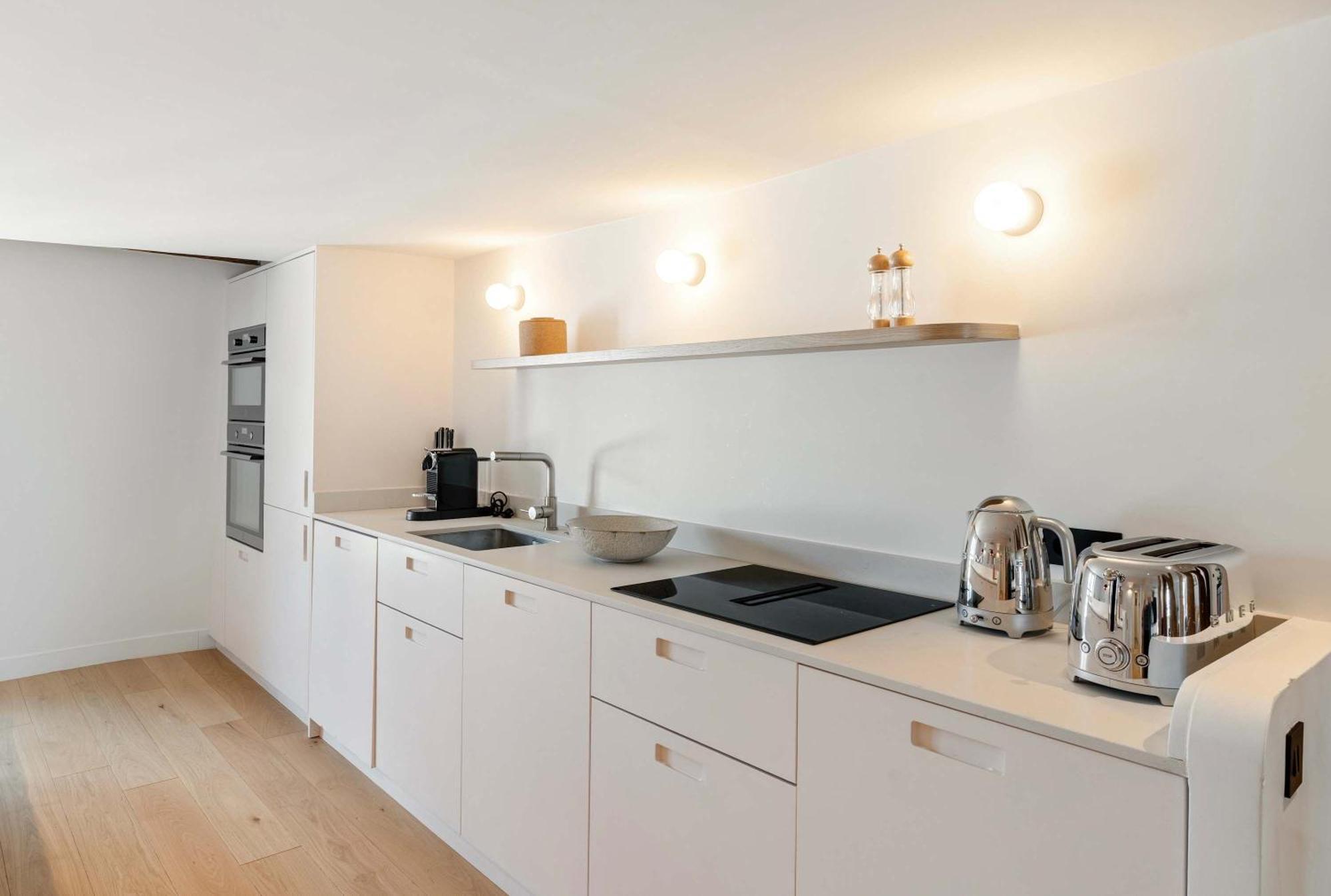 Spacious & Luxurious Apartment