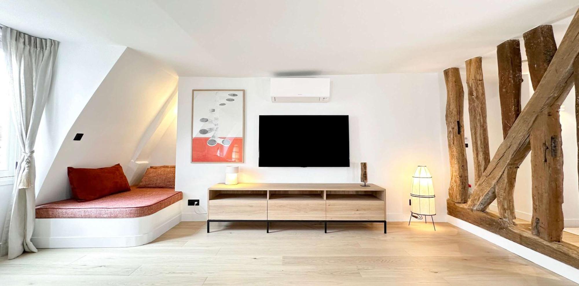 Spacious & Luxurious Apartment *